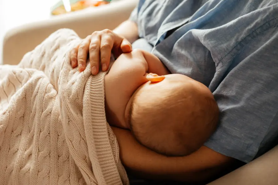 Breastfeeding lying down can be a restful and convenient option for many moms, but it comes with its own set of challenges