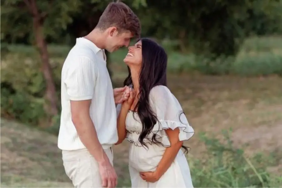 Alum Madison Prewett Is Expecting First Baby With Her Husband Grant Troutt 