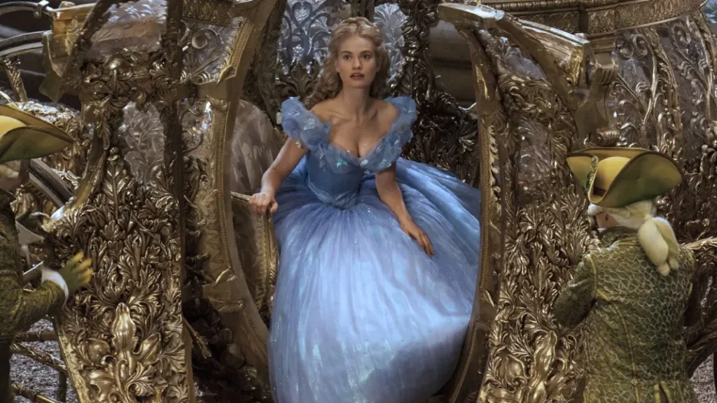 Cinderella Lily James 