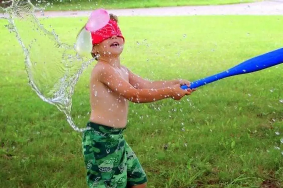 Water Balloons Fight