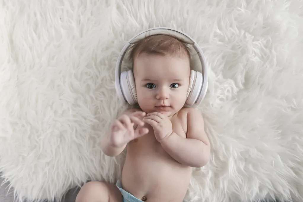 You can let your baby sleep with earmuffs when having fireworks