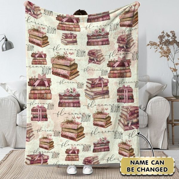 Custom Name Sherpa Blanket – Book Theme