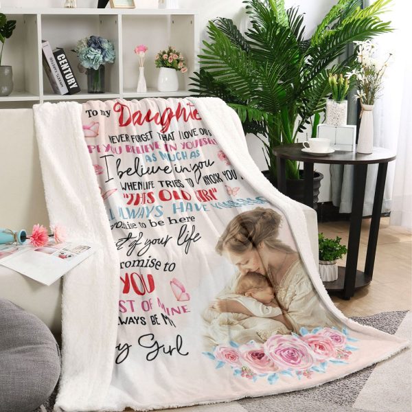 Personalized Photo and Name Fleece Blanket – A Heartfelt Gift for Your Daughter