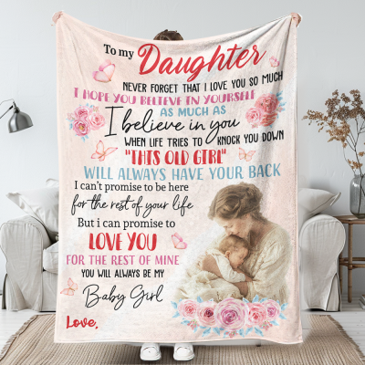 Personalized Photo and Name Fleece Blanket – A Heartfelt Gift for Your Daughter